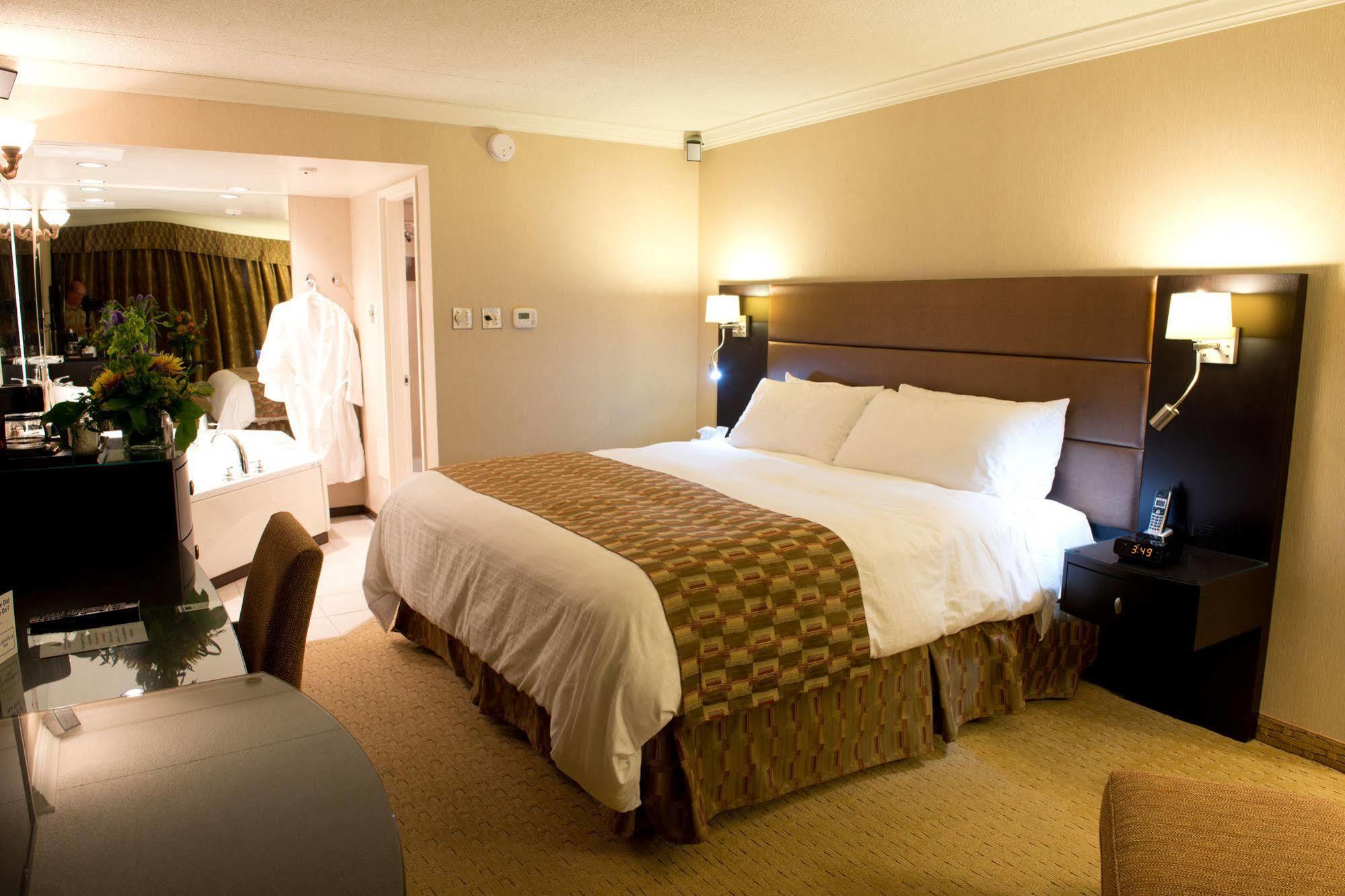 Clarenville Inn Екстериор снимка